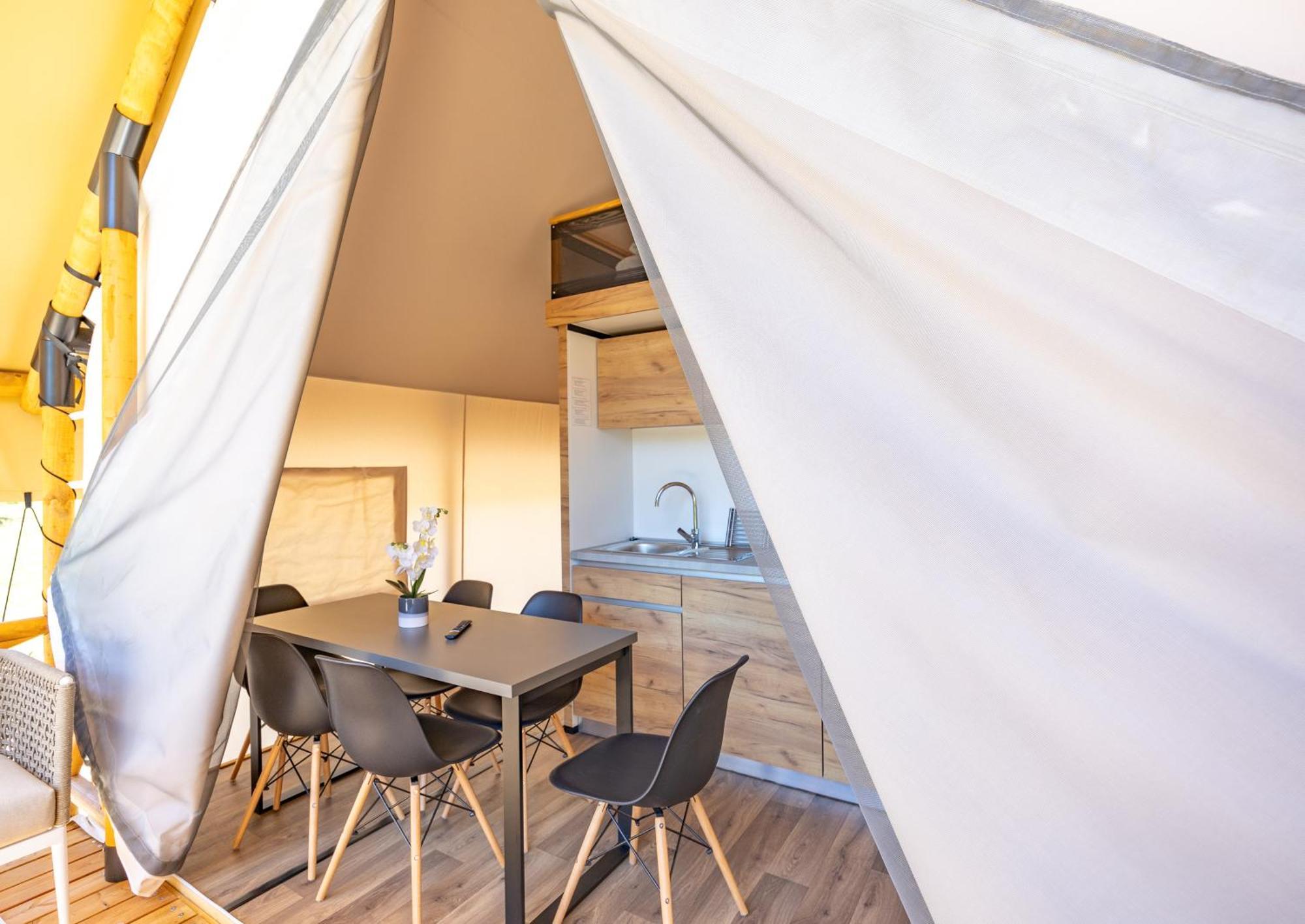 Camp Dole Zivogosce - Mobile Home And Glamping Tent Екстер'єр фото