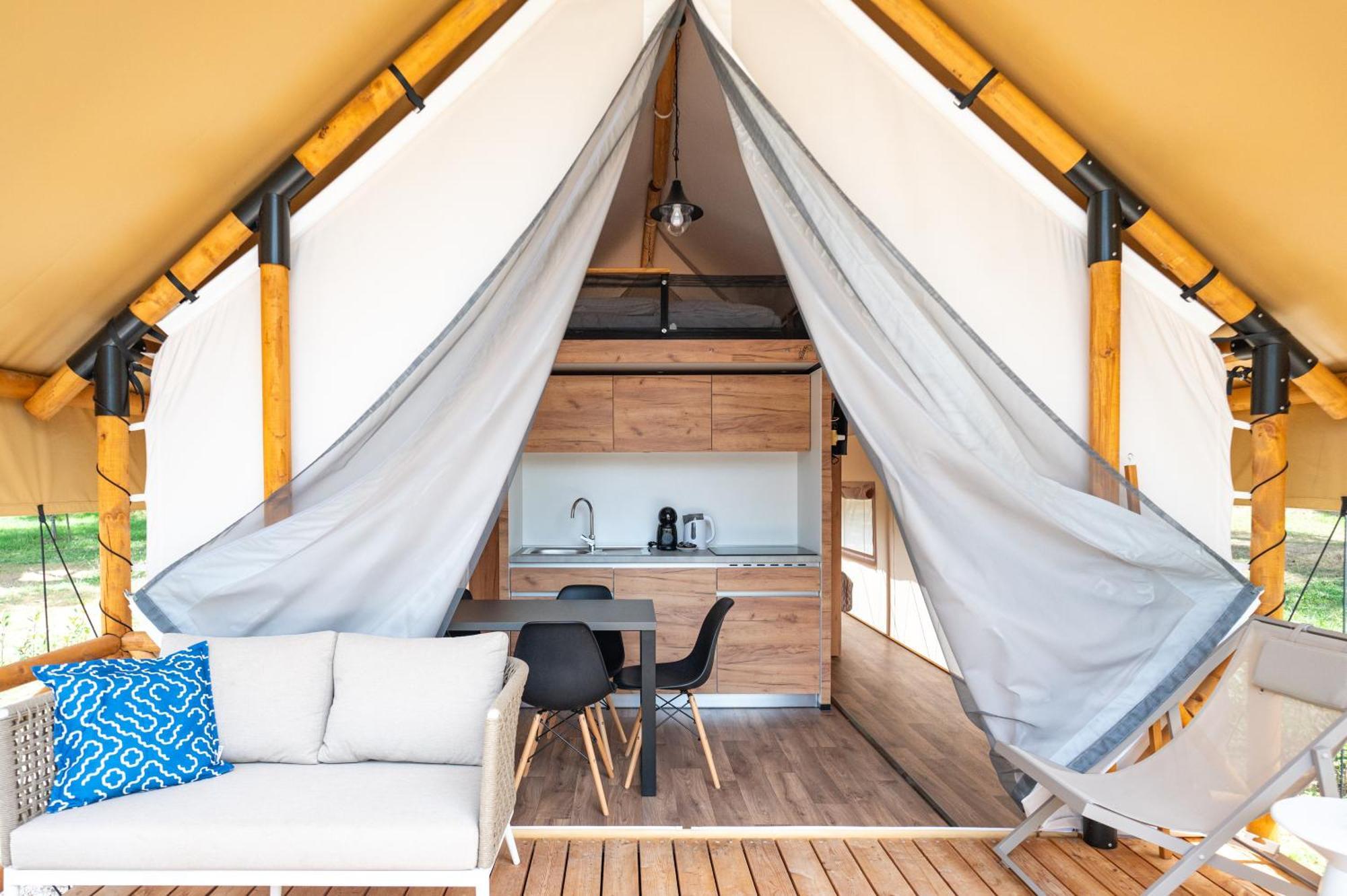 Camp Dole Zivogosce - Mobile Home And Glamping Tent Екстер'єр фото